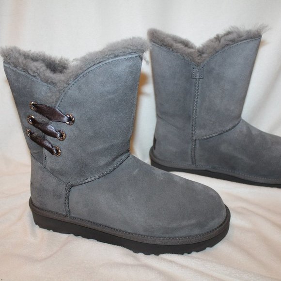 NIB UGG WOMEN'S CLASSIC SHORT CONSTANTINE SUEDE SHEARLING BOOTS - Picture 9 of 9